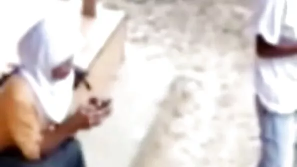 Неслухняна еротичне відео безкоштовно німецька дівчина спокусила старого.