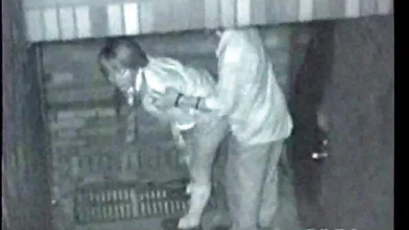 Супер екстрим - фалос від аналу безкоштовно порно відео до горла