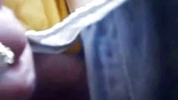 Чоловік дивиться порно відео безкоштовно онлайн як його дружину трахкають.
