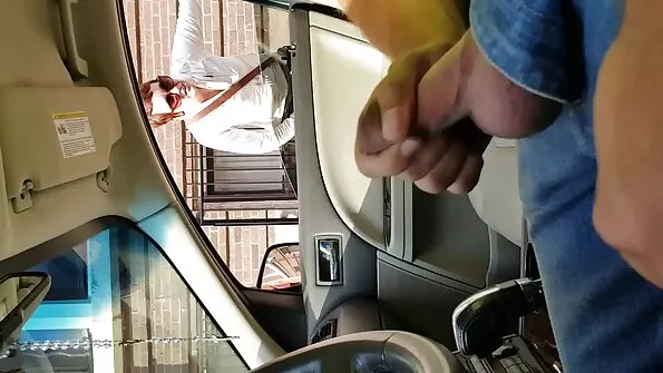 Чудову соску трахнув збуджений ебар за це порно відео онлайн безкоштовно її знайшли і дали Оскар.