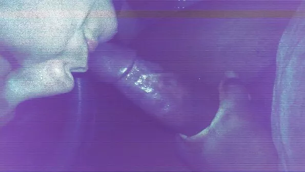 Чоловік дивитись порно відео безкоштовно ділить свою дружину з трансом.